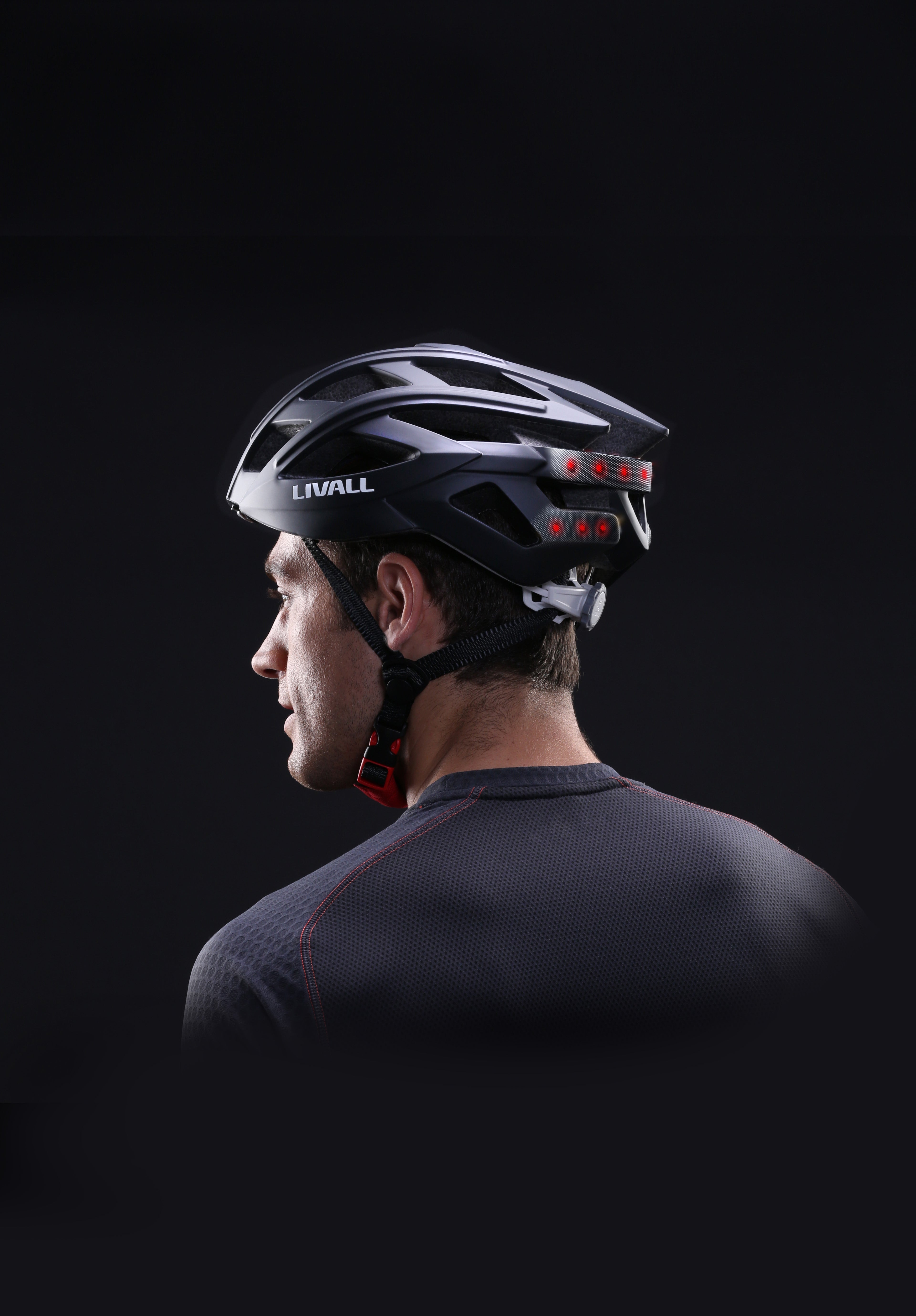 Livall BH60 SE Black Bluetooth str. 55-61 cm | cykelhjelm til landevej med led lys